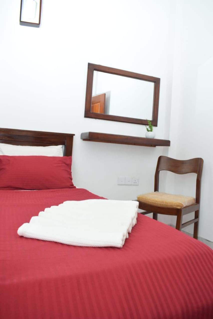 The Alexis'S Guest House Negombo Exterior foto