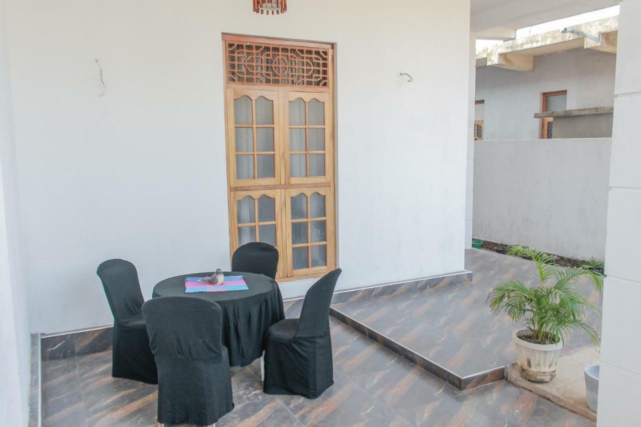 The Alexis'S Guest House Negombo Exterior foto